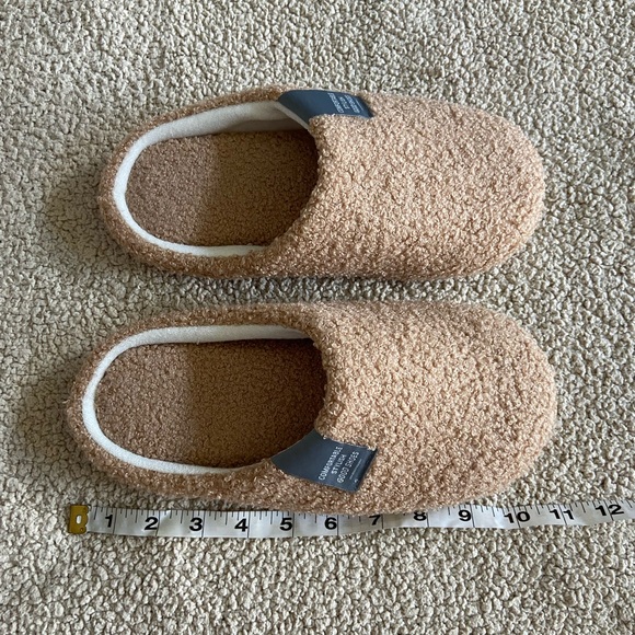 🔸 Amazon 🔸 brown sherpa slippers - Picture 8 of 8